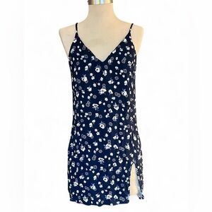 Reformation Marlowe Dress size XS blue navy white floral